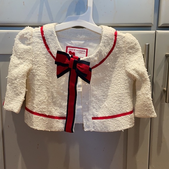 Creamy white with red & navy bow - Picture 3 of 7